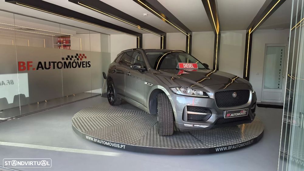 Jaguar F-Pace 2.0 i4D R-Sport AWD Aut. - 12