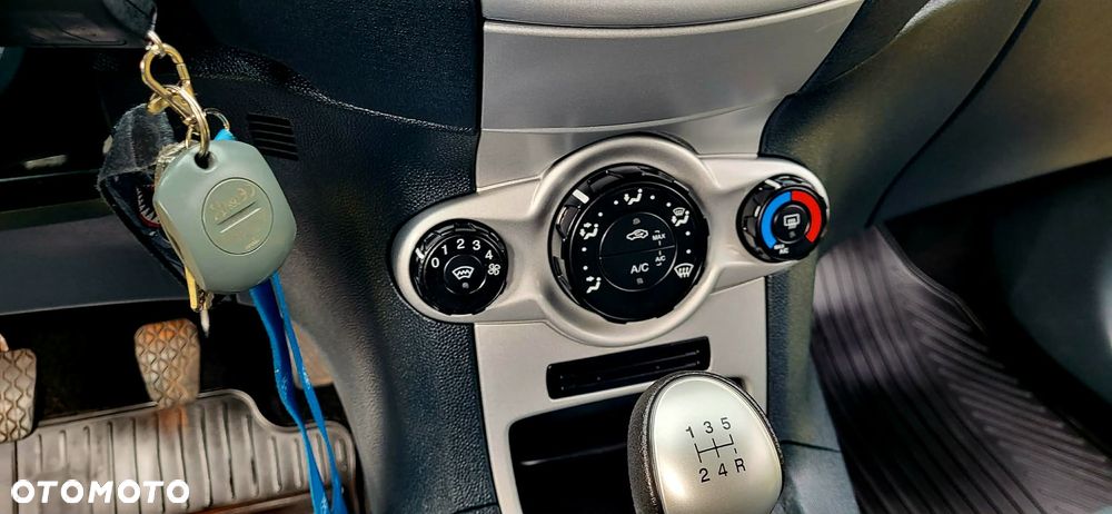 Ford Fiesta 1.25 Silver X (SVP) - 13