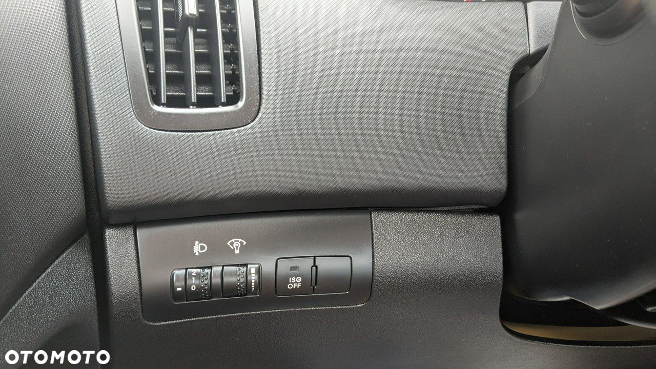 Kia Ceed - 30