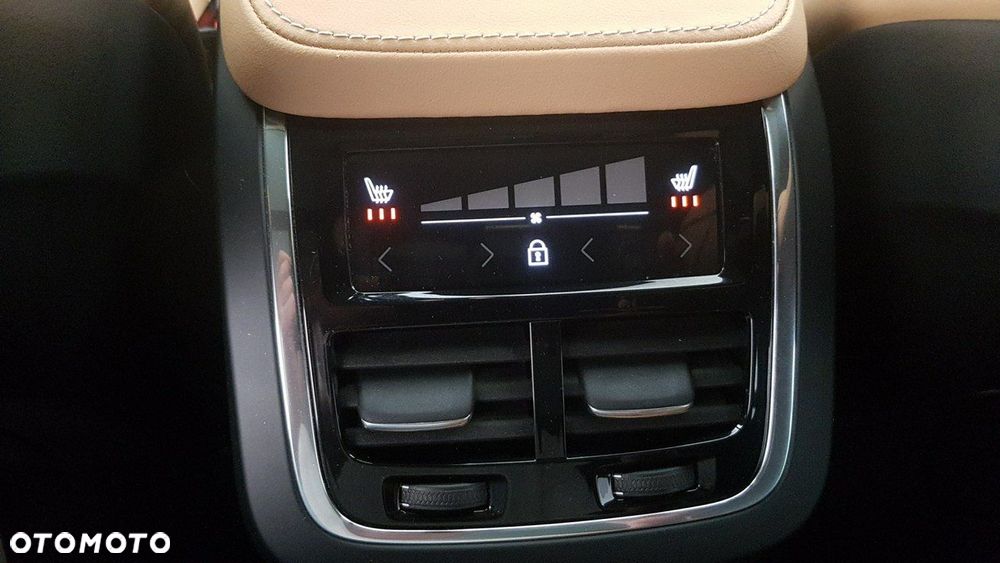 Volvo XC 90 - 16