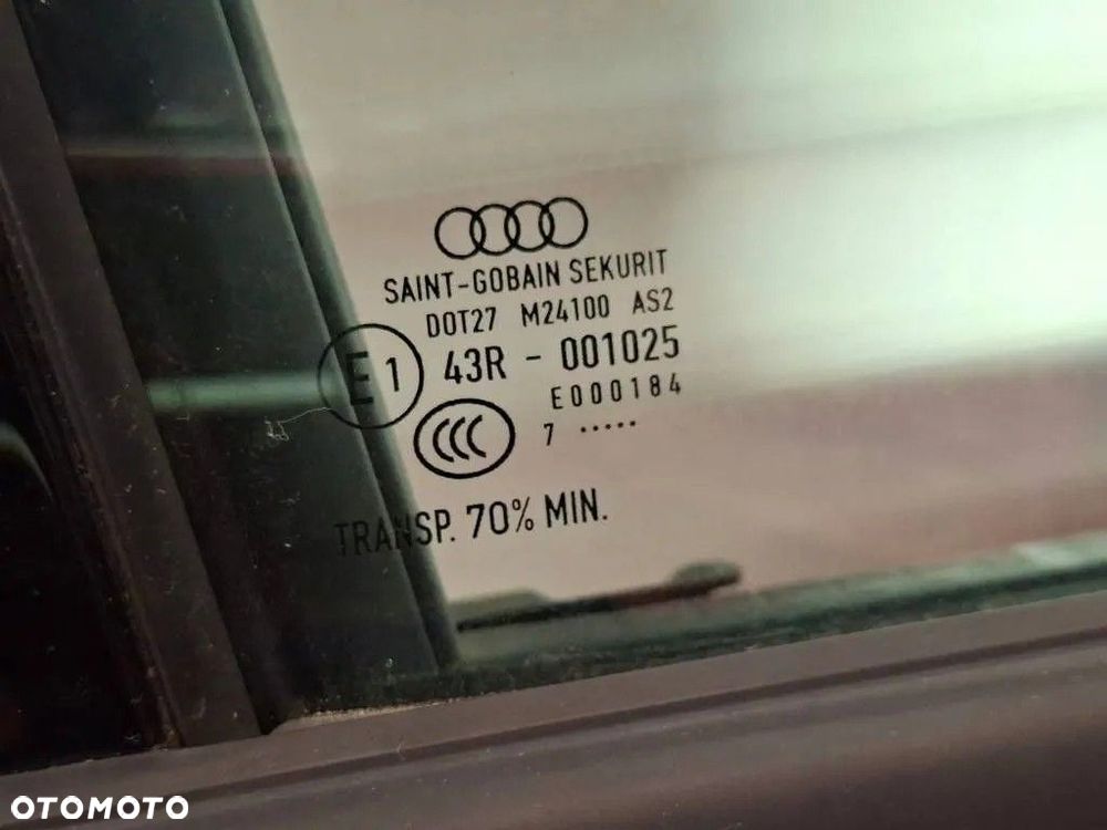 Audi A3 S3 8V 2017 LY3U 3-y drzwiowy drzwi prawe pasażer czerwone 8V3 - 5