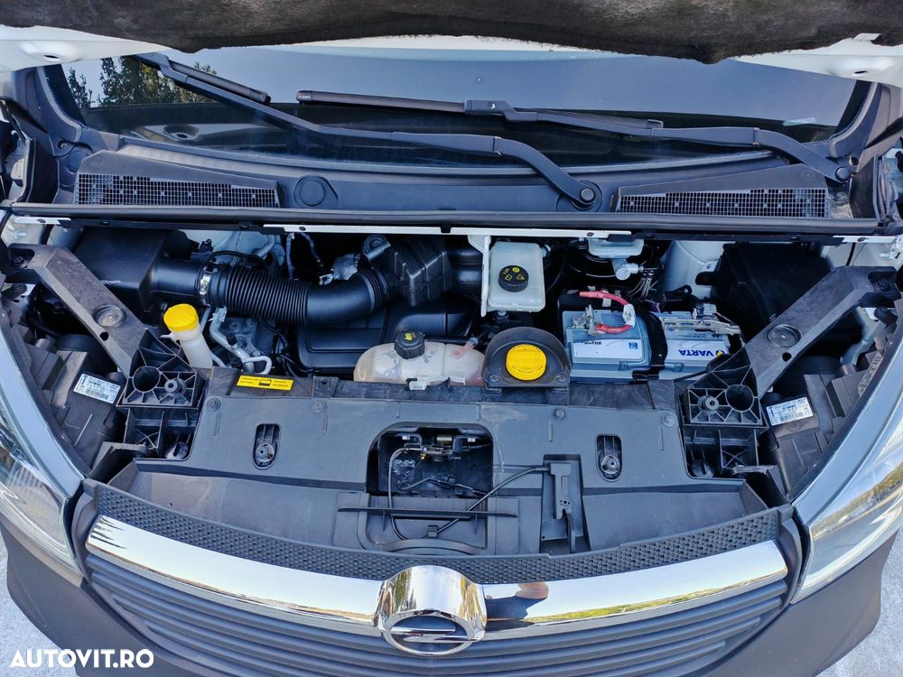 Opel VIVARO - 11