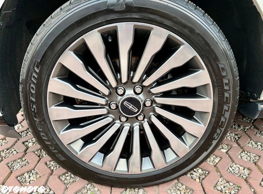 Lincoln Navigator - 13