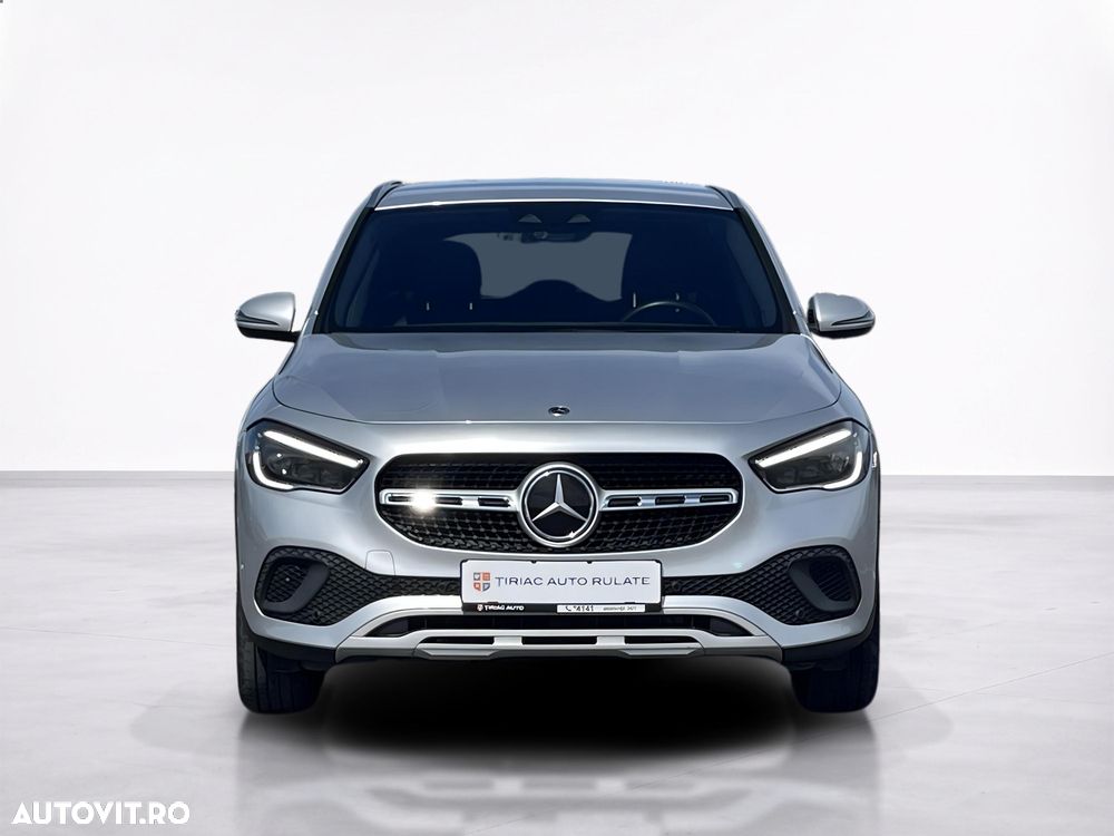 Mercedes-Benz GLA - 9