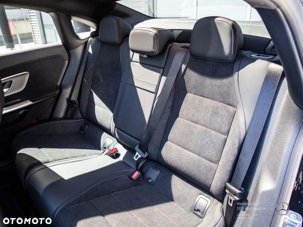 Mercedes-Benz CLA 200 mHEV 8G-DCT - 12
