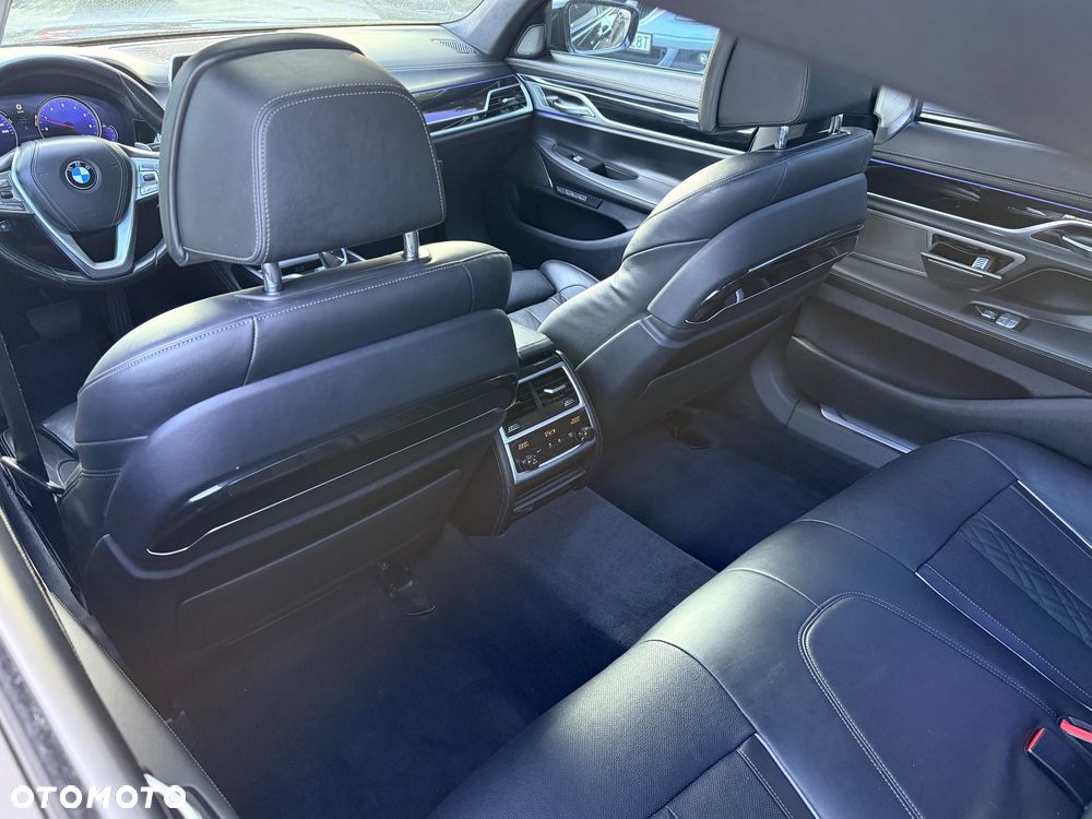 BMW Seria 7 740Li - 9
