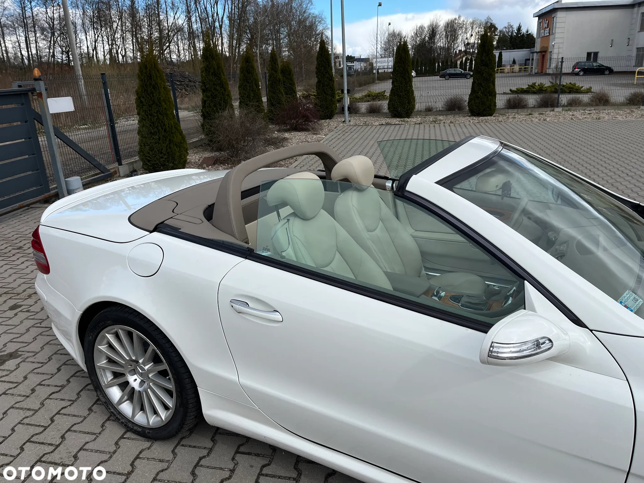 Mercedes-Benz SL - 14
