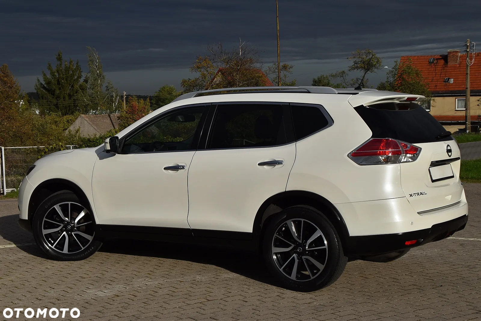 Nissan X-Trail - 4
