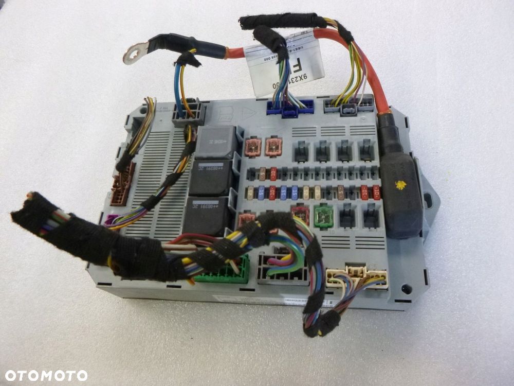 JAGUAR XF XFR MODUŁ SKRZYNKA MODUŁ BEZPIECZNIKÓW - 2