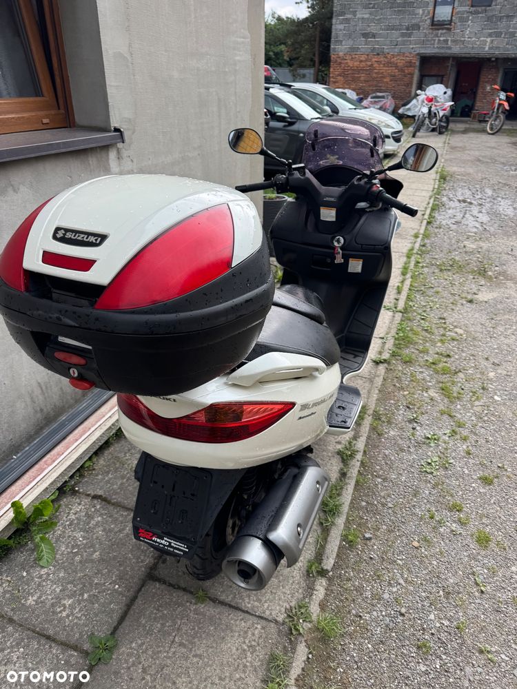 Suzuki Burgman - 9