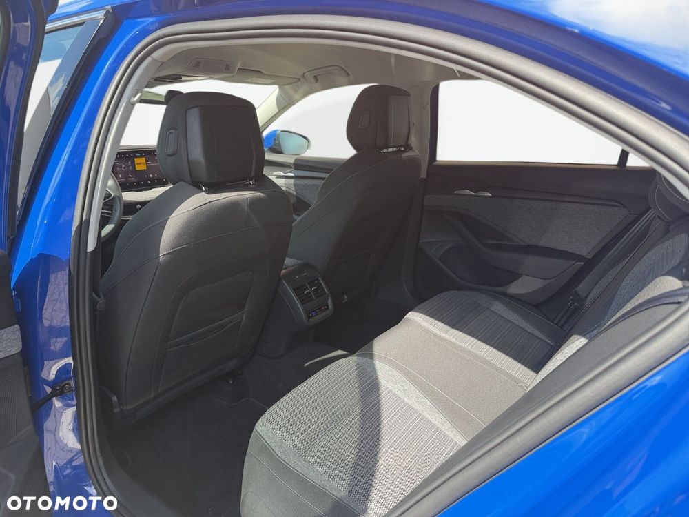 Skoda Superb 2.0 TDI SCR Selection DSG - 35