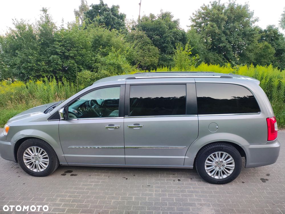 Chrysler Town & Country 3.6 Limited - 2