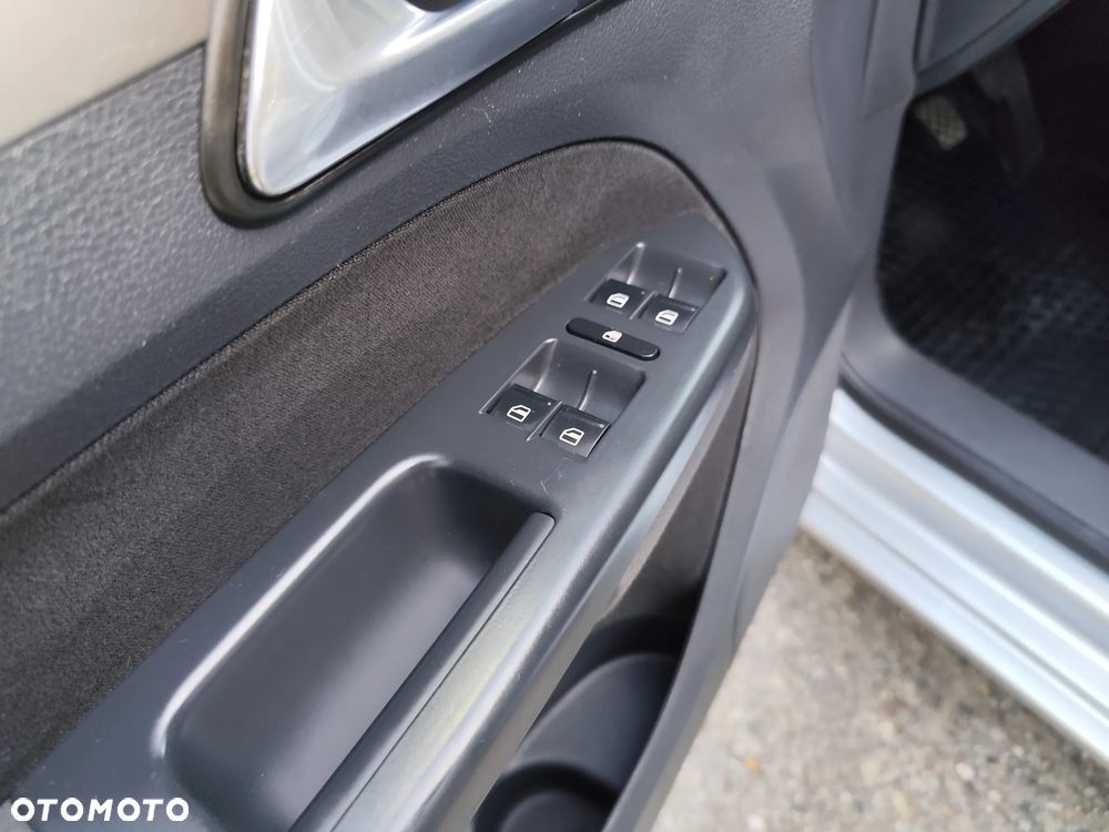 Volkswagen Touran 1.9 TDI DPF Trendline - 18