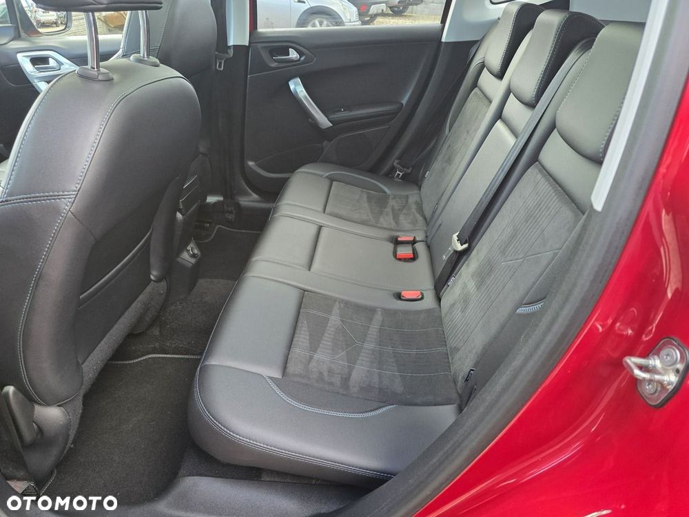Peugeot 2008 1.2 Pure Tech GPF Crossway S&S EAT6 - 23
