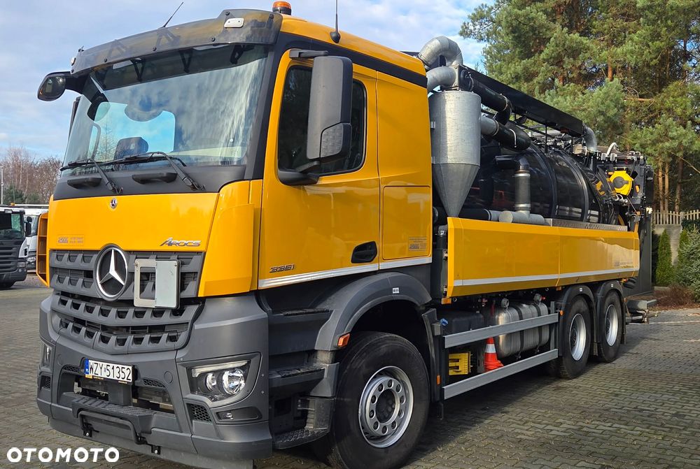 Mercedes-Benz AROCS - 6