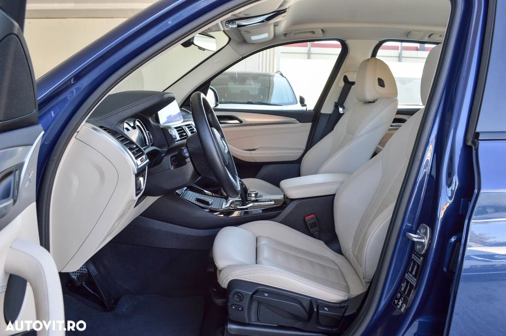 BMW X3 xDrive20d AT Luxury Line - 30