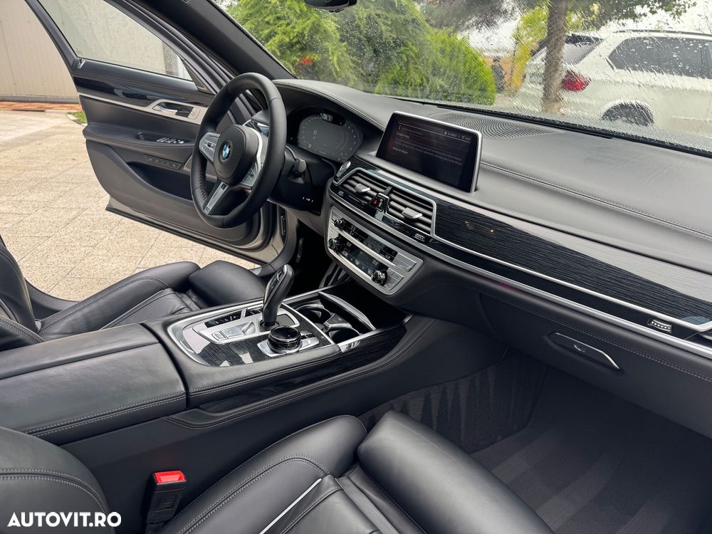 BMW Seria 7 730d xDrive - 24