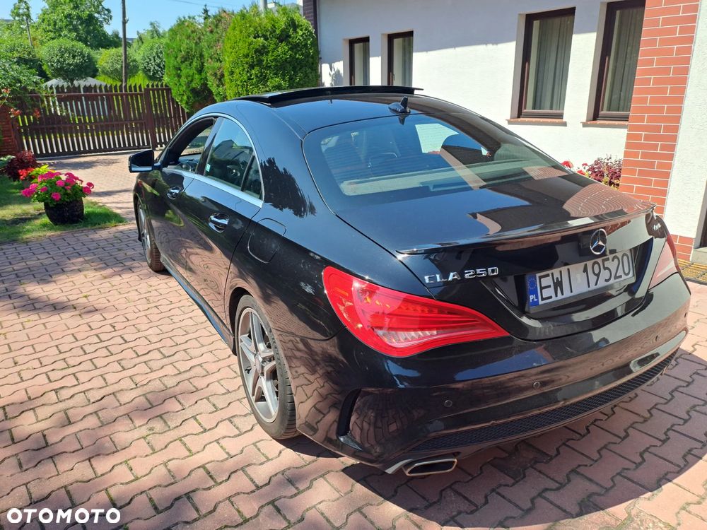 Mercedes-Benz CLA - 4