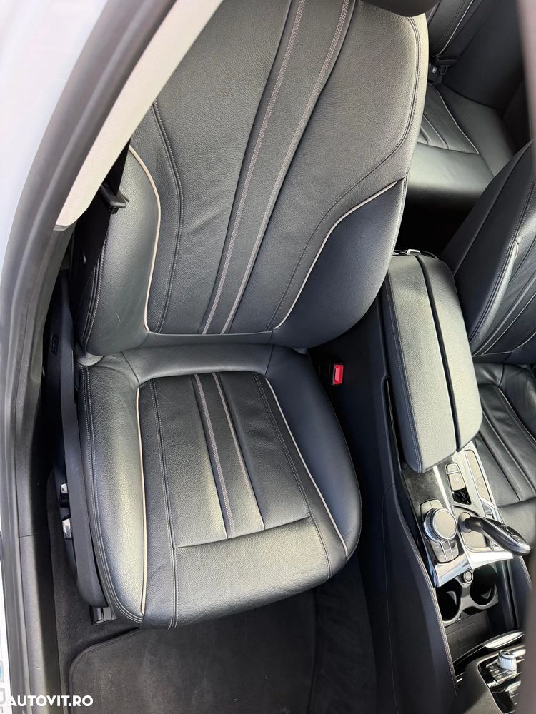 BMW Seria 5 530e iPerformance Aut. Luxury Line - 9