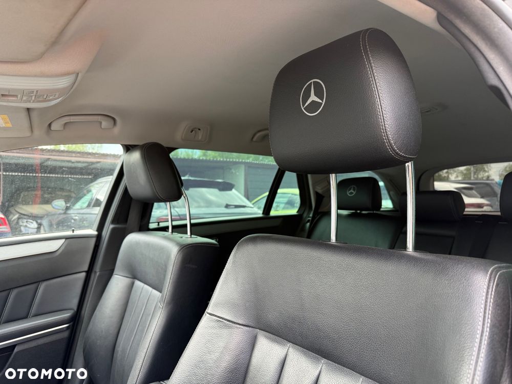 Mercedes-Benz Klasa E 220 CDI 7G-TRONIC Elegance - 24