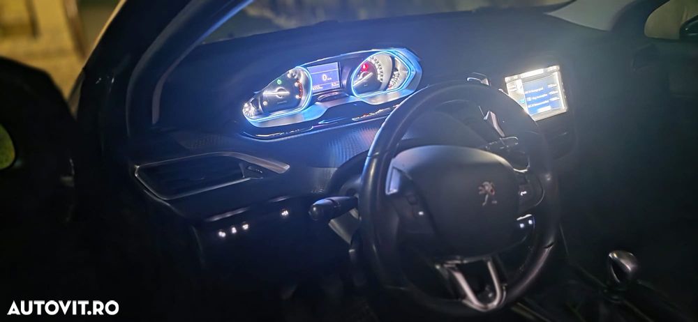 Peugeot 2008 1.6 BlueHDi FAP S&S Allure - 4
