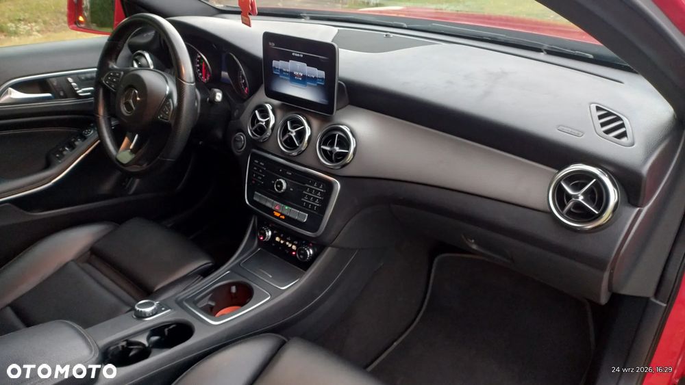 Mercedes-Benz GLA 250 8G-DCT Edition 1 - 13