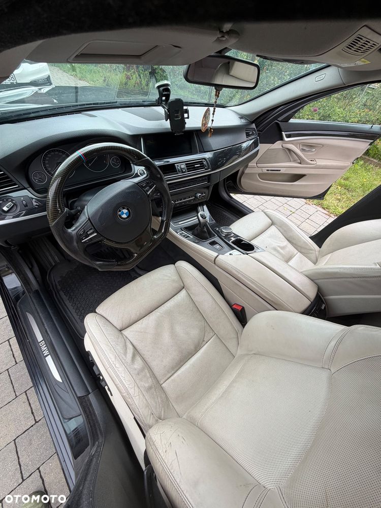 BMW Seria 5 520d Luxury Line - 11