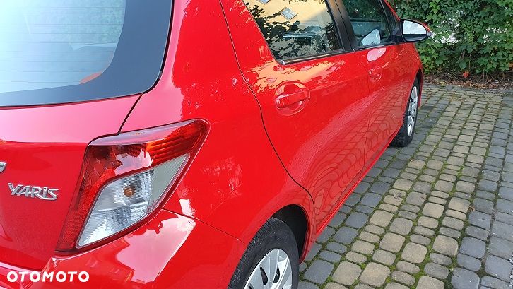 Toyota Yaris 1.4 D-4D Luna EU5 - 12