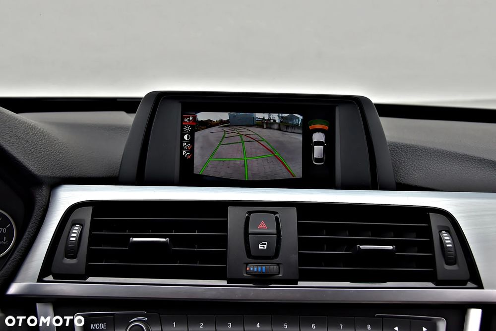 BMW 3GT 320i Luxury Line - 27