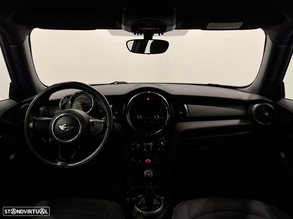 MINI 3 Portas One - 25
