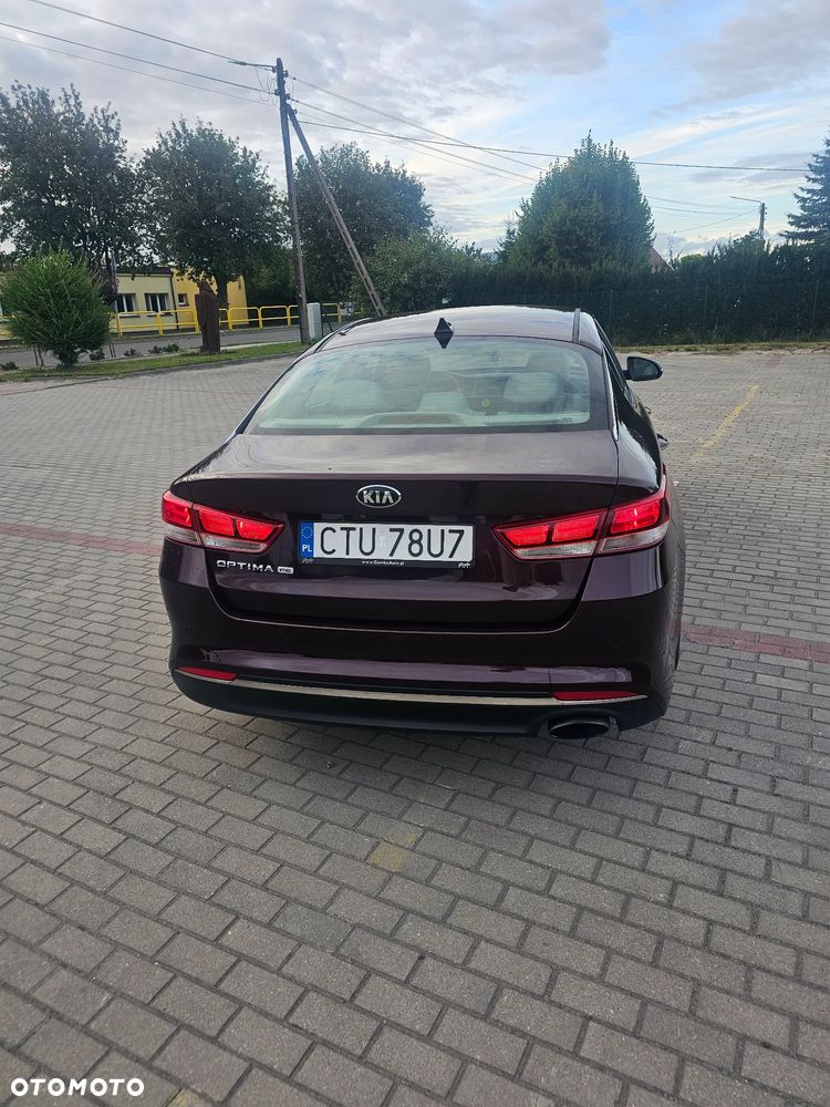 Kia Optima - 4