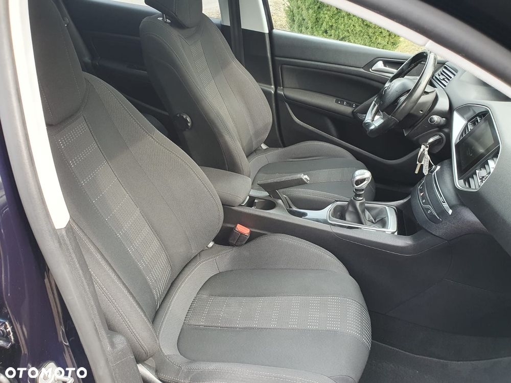 Peugeot 308 1.6 BlueHDi Business Line S&S - 28