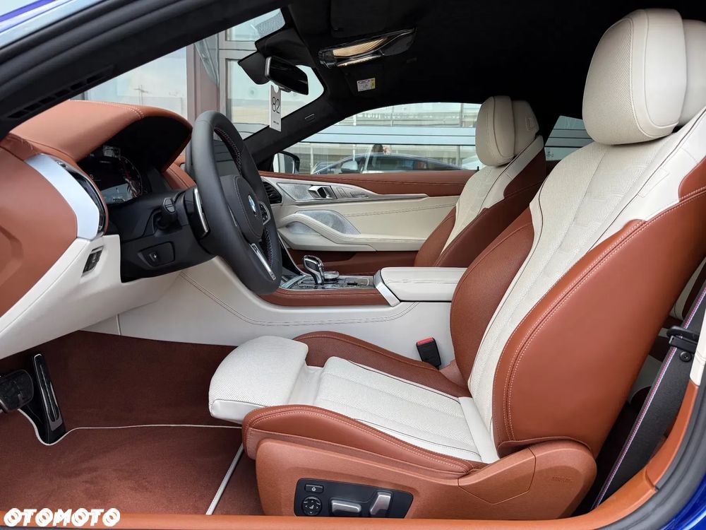 BMW Seria 8 M850i xDrive - 22