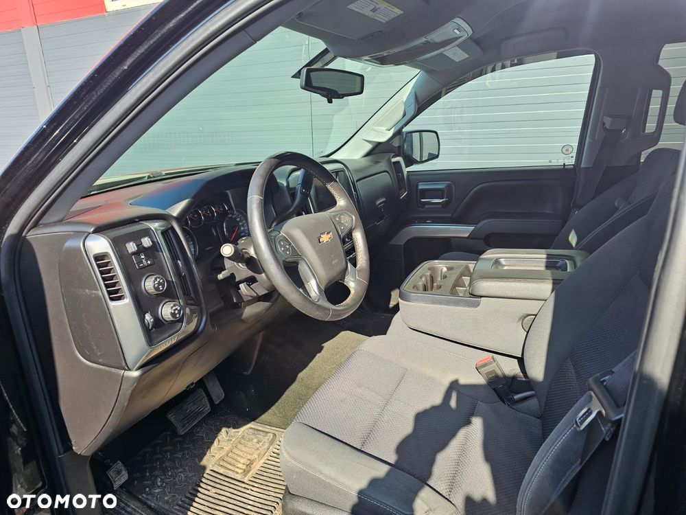 Chevrolet Silverado - 12