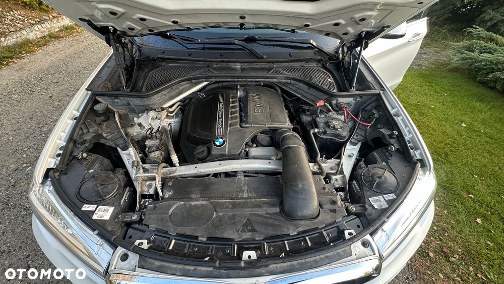 BMW X5 xDrive35i Edition Exclusive - 14