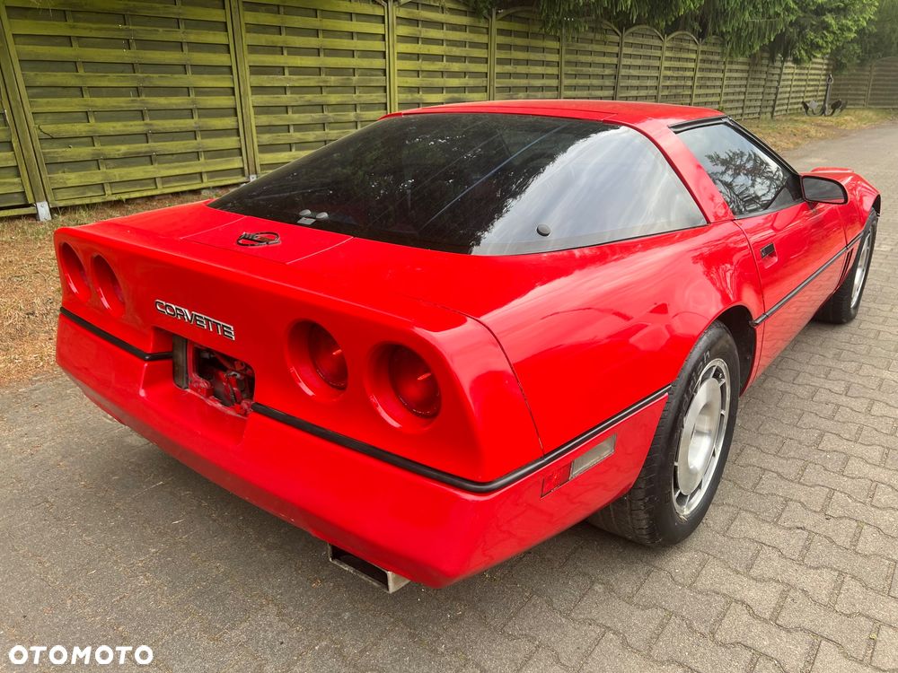 Chevrolet Corvette - 9