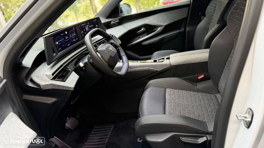 Peugeot 5008 Hybrid 145 e-DSC6 Allure - 15