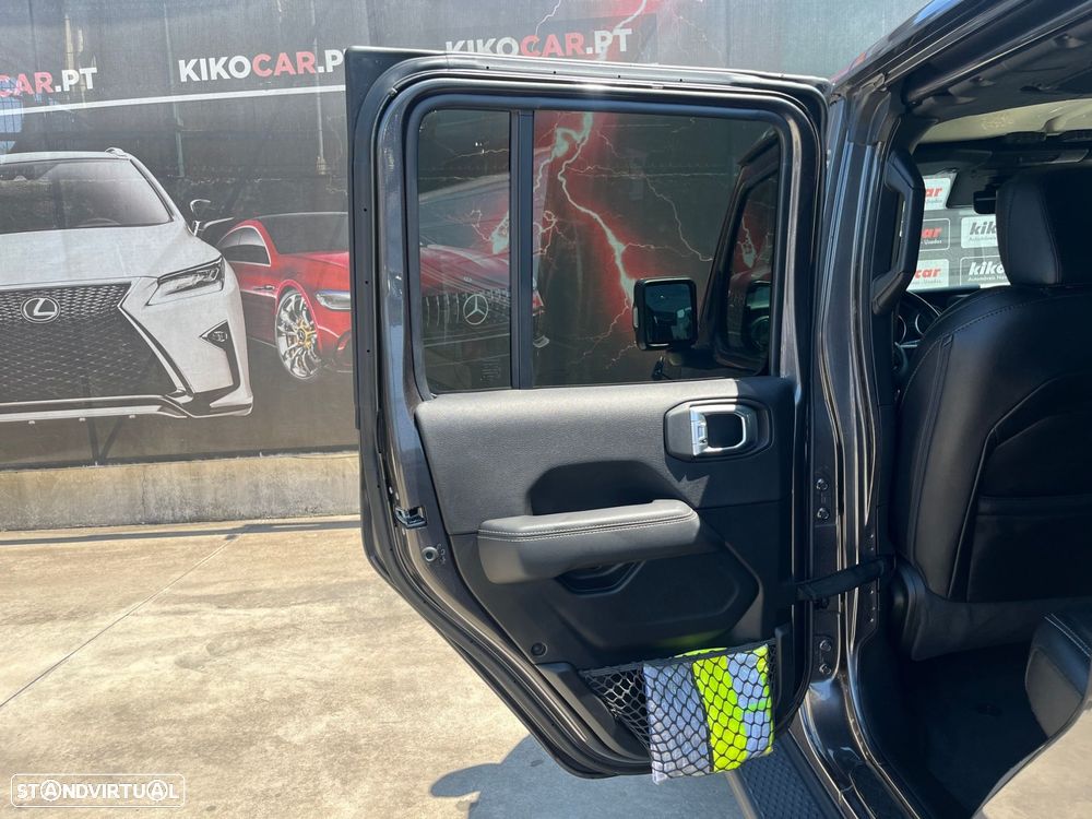 Jeep Gladiator 3.0 CRD Overland AT8 - 37