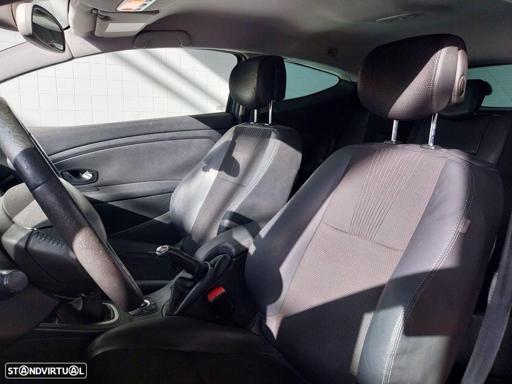 Renault Mégane 1.5 dCi Dynamique S - 4