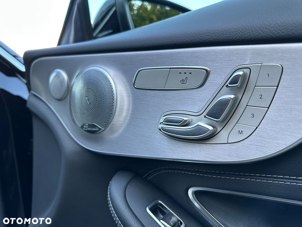 Mercedes-Benz Klasa C 300 9G-TRONIC - 13