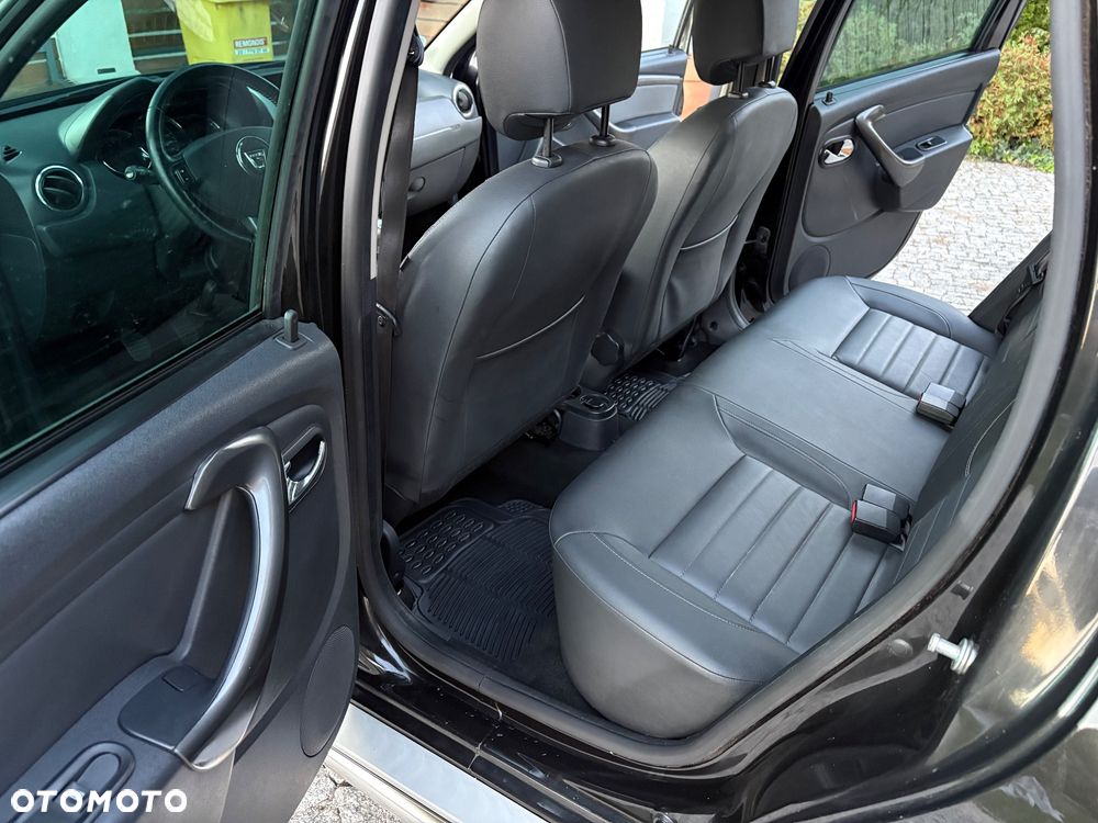 Dacia Duster 1.6 SCe Urban Explorer S&S - 24