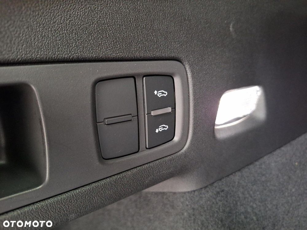 Audi Q6 e-tron - 20