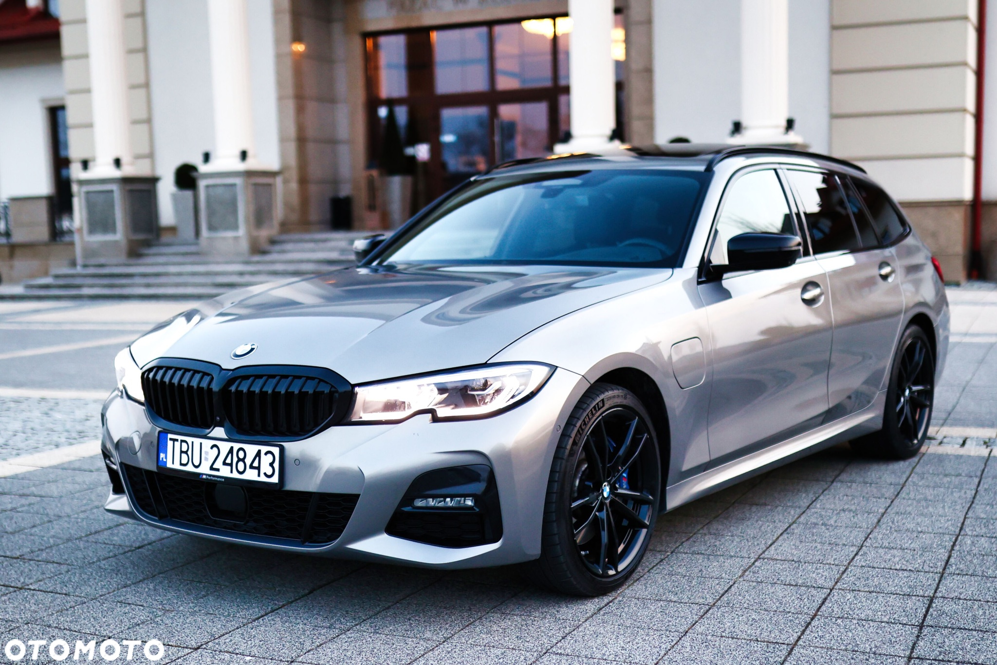 BMW Seria 3 330e M Sport sport - 8