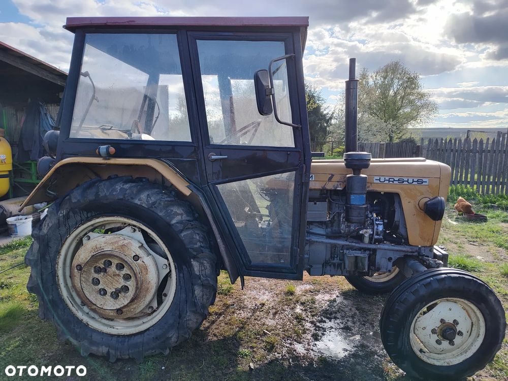 Ursus C330M - 1