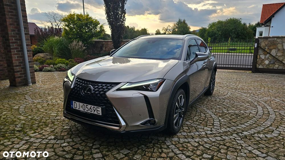 Lexus