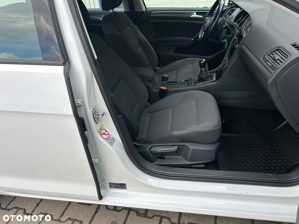 Volkswagen Golf 1.6 TDI BMT Comfortline - 33