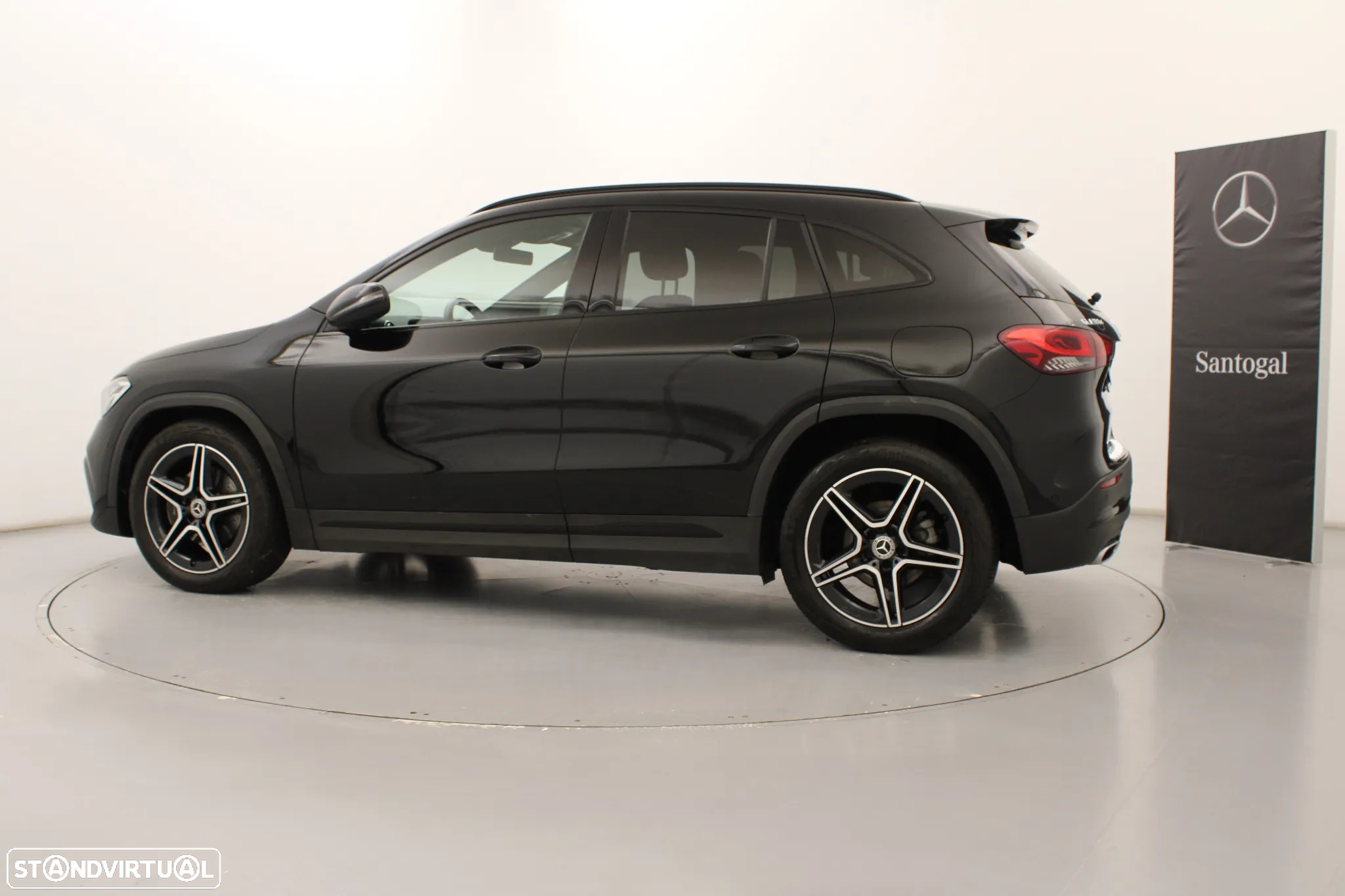Mercedes-Benz GLA 180 d AMG Line - 11