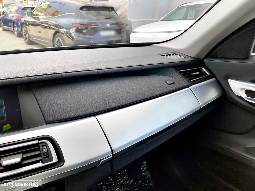 BMW 750 Li xDrive - 18