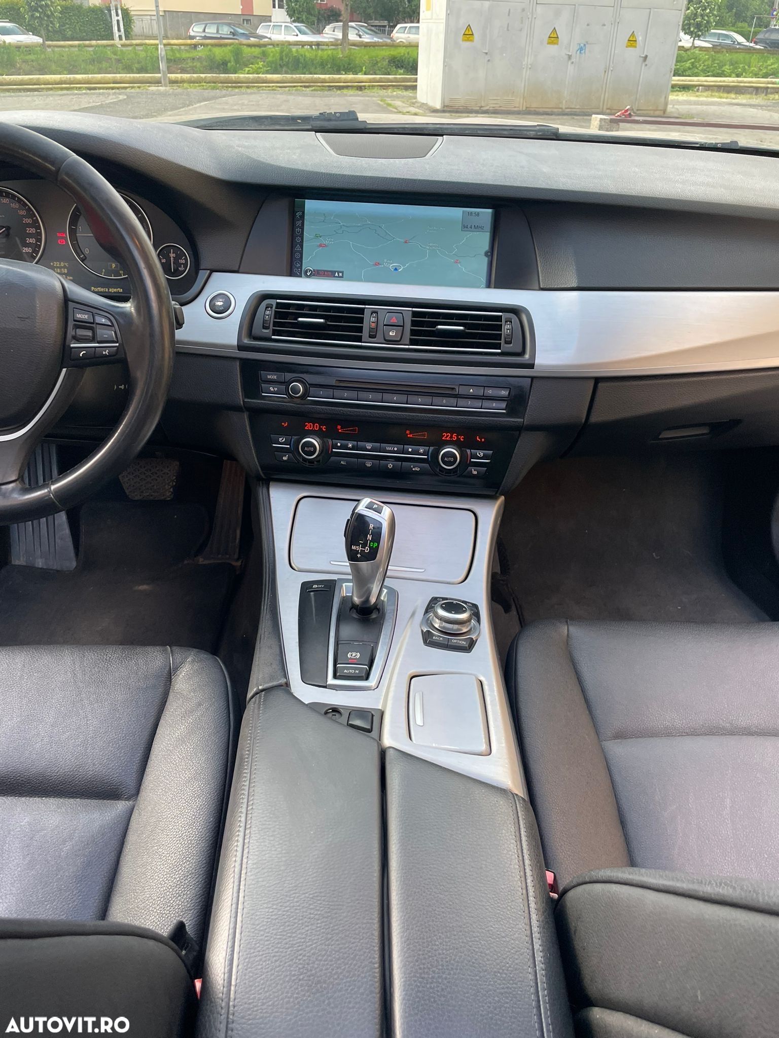 BMW Seria 5 520d Touring Aut. Modern Line - 1