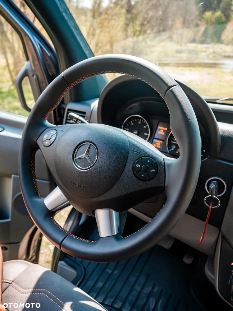 Mercedes-Benz Sprinter - 18